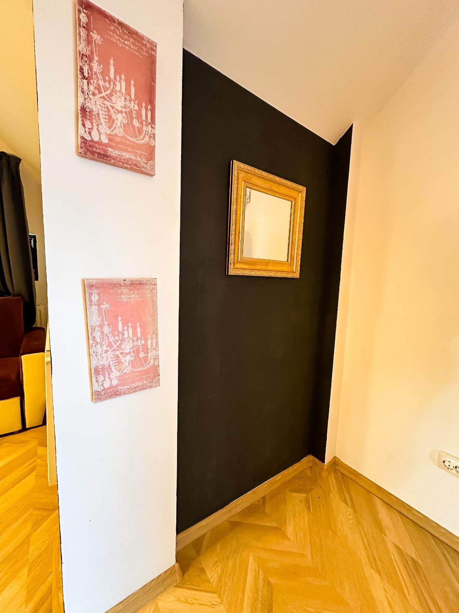 קריובה Millenium Apartment Central מראה חיצוני תמונה