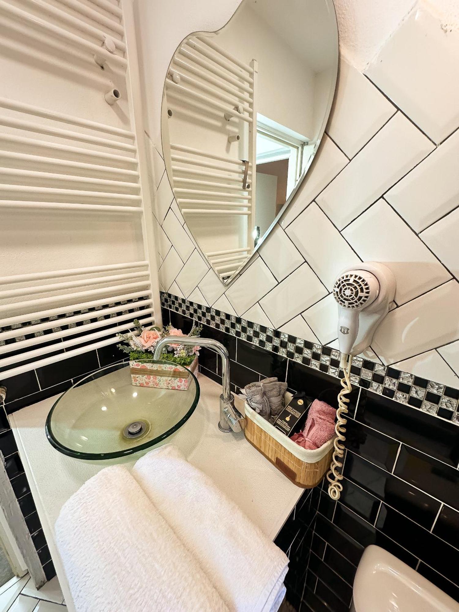 קריובה Millenium Apartment Central מראה חיצוני תמונה